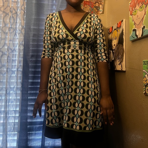 Sandra Darren V-Neck Dress - Picture 1 of 3